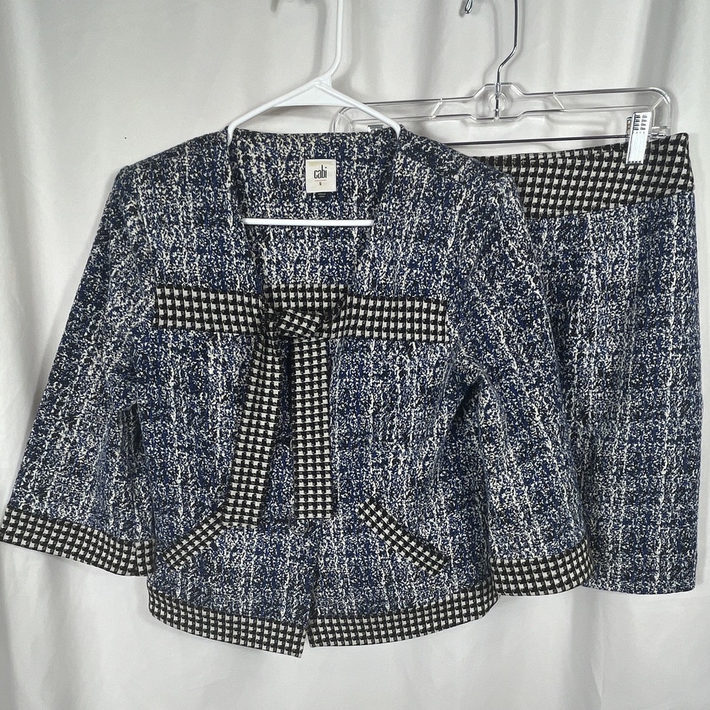 CAbi Tweed 2-Pc Jacket & Skirt Set Houndstooth Blue/Black/White Size Small/6